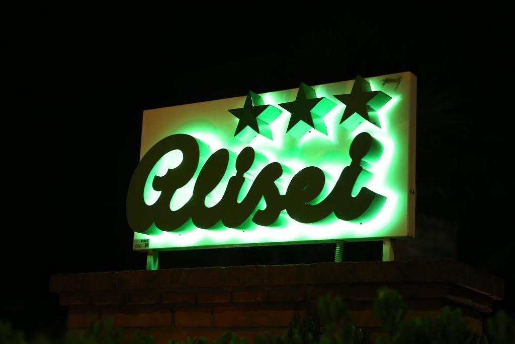 Hotel Alisei Lignano Sabbiadoro Exterior photo