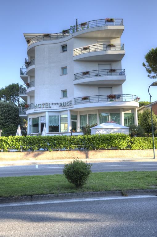 Hotel Alisei Lignano Sabbiadoro Exterior photo